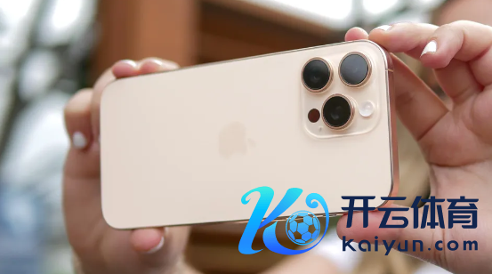 分析师：瞻望苹果2024年四季度出货7600万台iPhone